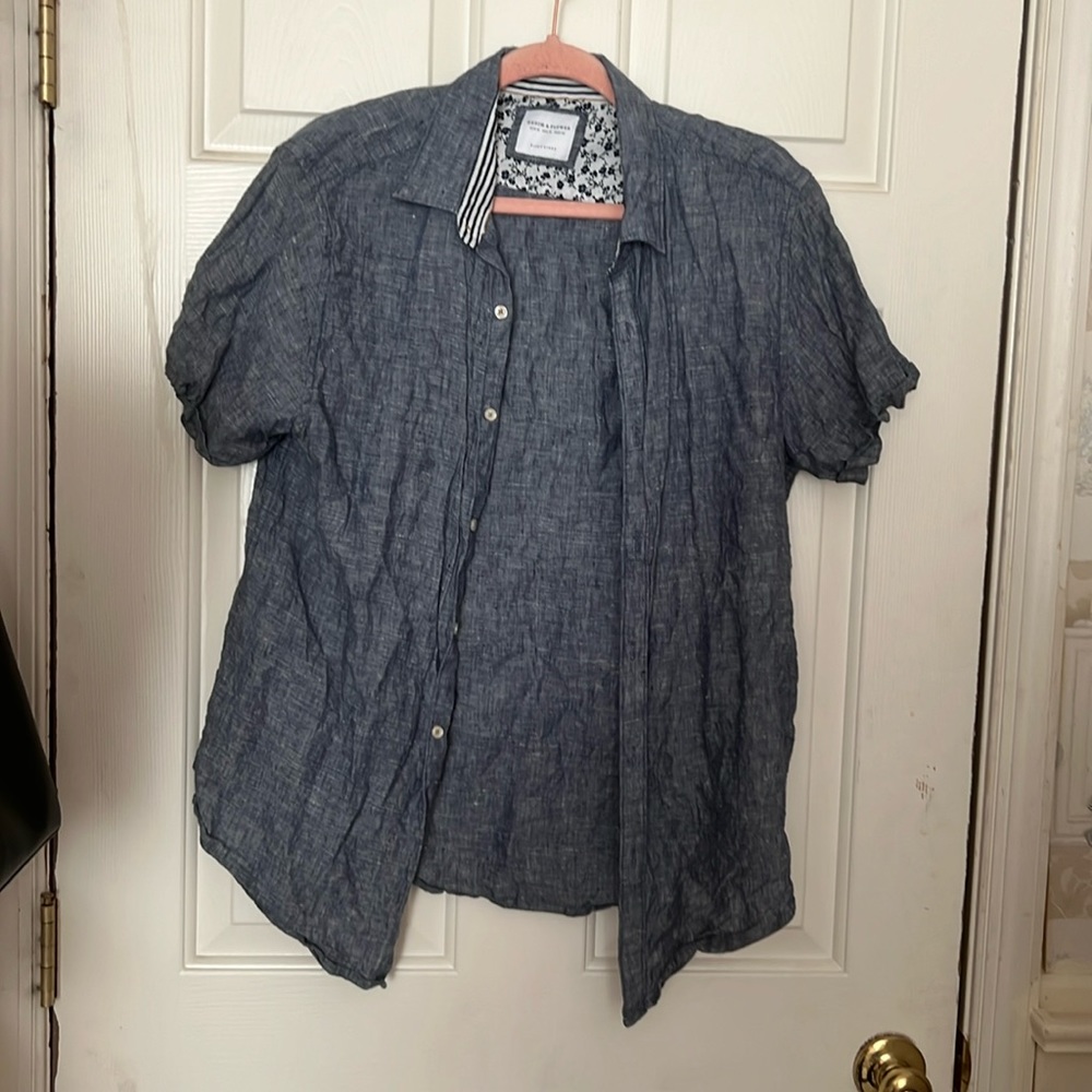 Men’s denim and flower blue medium polo